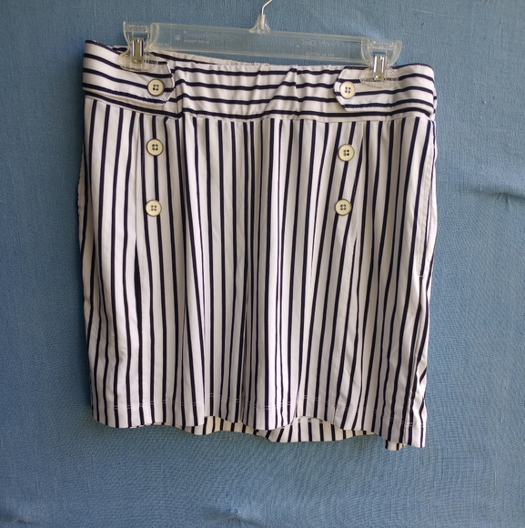 Robert Louis Women's Size Large L White Black Striped Shorts - Picture 3 of 4